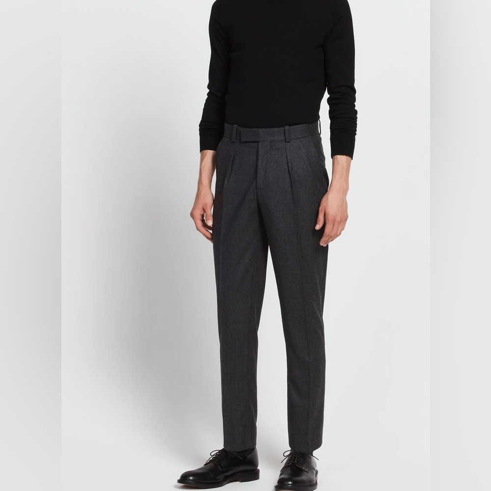Sandro Men's Charcoal Gray Pleated Dress Pants